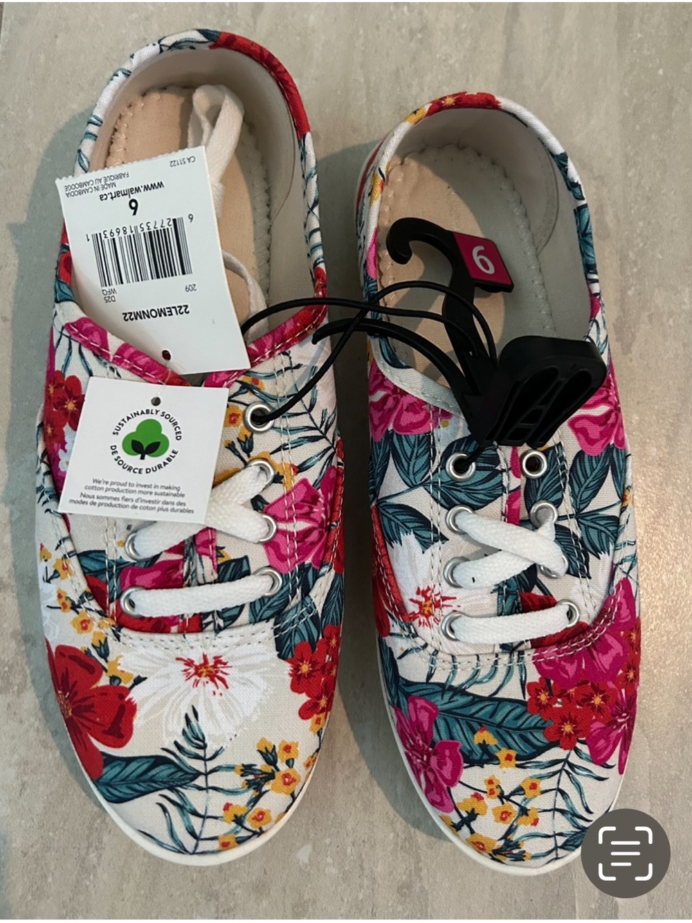 Floral Canvas Lace-Up Women’s Sneakers - Tropical Print